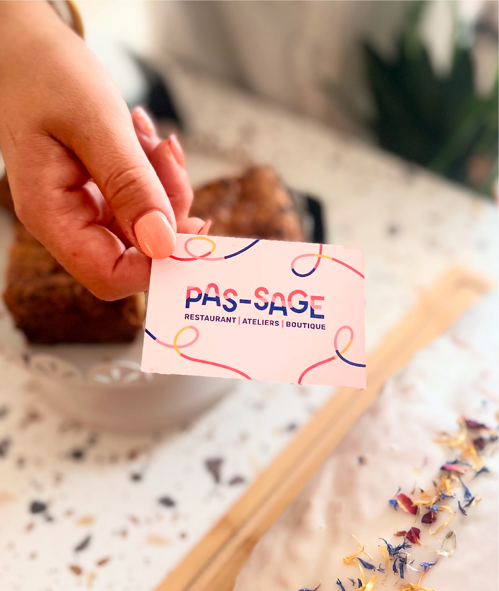 logo-resto-enfance-ateliers-créateurs-hauts-de-france-nord-graphiste-restaurant